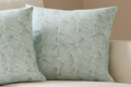Shibori Triangle Water pilloP